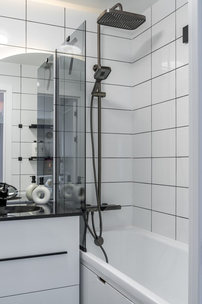 Минималистичная ванная комната